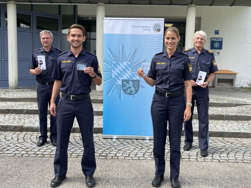 Neue Dienstausweise für die Bayerische Polizei - Bayerisches